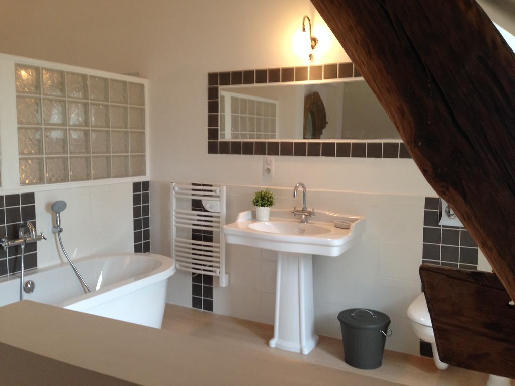 Les Chambres D'Hotes Du Bois Joli 스뮤엉옥수아 외부 사진