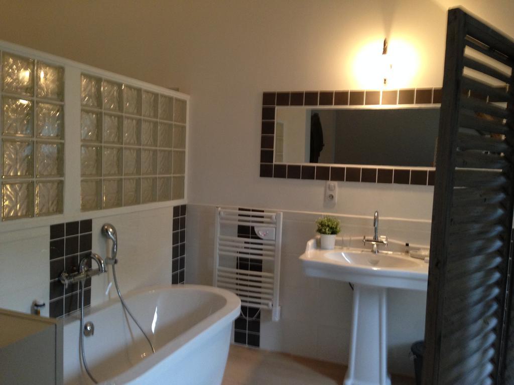 Les Chambres D'Hotes Du Bois Joli 스뮤엉옥수아 외부 사진